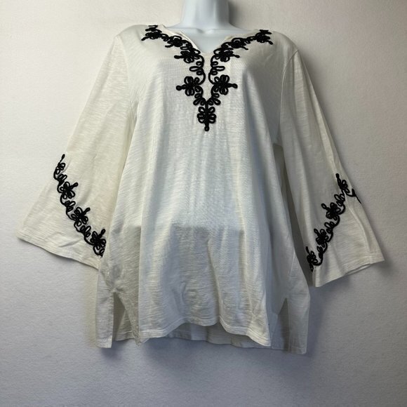 CHICO'S Shirt Women 1 (sm) white black scroll work flare 3/4 sleeve v neck tunic - Picture 1 of 5
